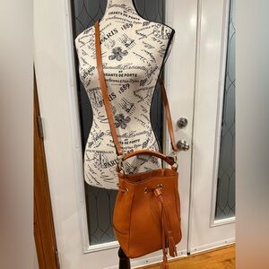 Divina Firenze Tan Leather Bucket Bag